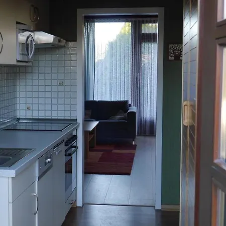 Nurdachhaus Lachmoewe *